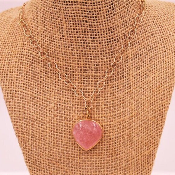 Carved Lotus Rose Quartz Necklace NWT - Picture 1 of 4